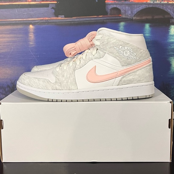 Size 12 WMNS Jordan 1 Mid “Light Iron Ore” - Picture 4 of 7